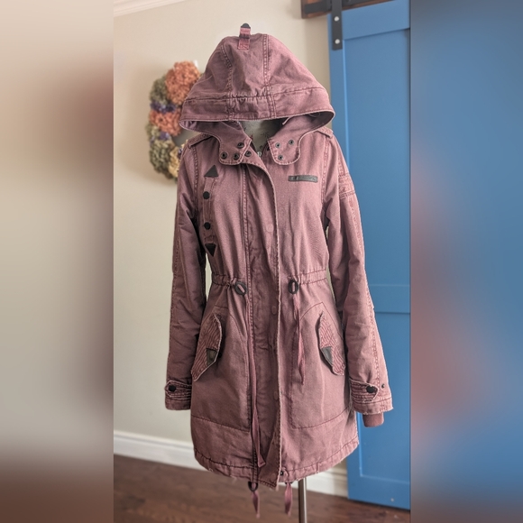 TRIPLE five Soul Women's Hooded Jacket in Mauve - Picture 2 of 15